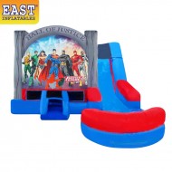 Justice League Castello Gonfiabile Con Scivolo Justice League Castello Gonfiabile Con Scivolo