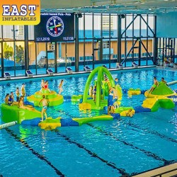 Percorso A Ostacoli D Acqua Per Bambini Per Piscina Percorso A Ostacoli D Acqua Per Bambini Per Piscina