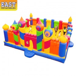 Castello Gonfiabile Per Adulti Castello Gonfiabile Per Adulti