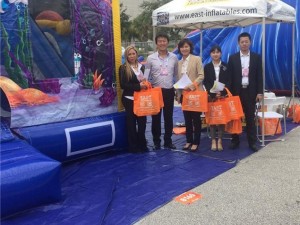 Gonfiabili orientali in IAAPA 2016